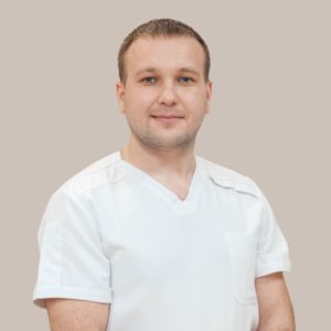 Врач Смолин Иван Александрович