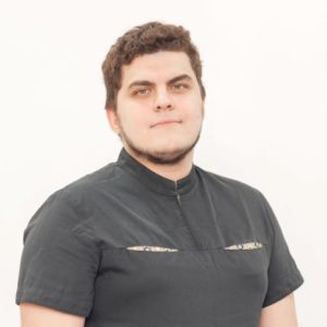 Врач Чернюк Максим Юрьевич