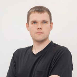 Врач Брагин Роман Николаевич